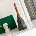 Classic Pattern Tote Bag – Elegant Everyday Style - Image 3