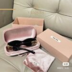 Stylish Women Sunglasses – Modern Chic UV Protection Eyewear