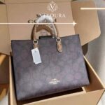Coach Maggie Tote Bag – Classic Monogram Large Everyday Tote - Image 7