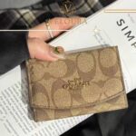 Minimalist Fold Chic Wallet - Slim Premium Leather Mini Wallet - Image 3