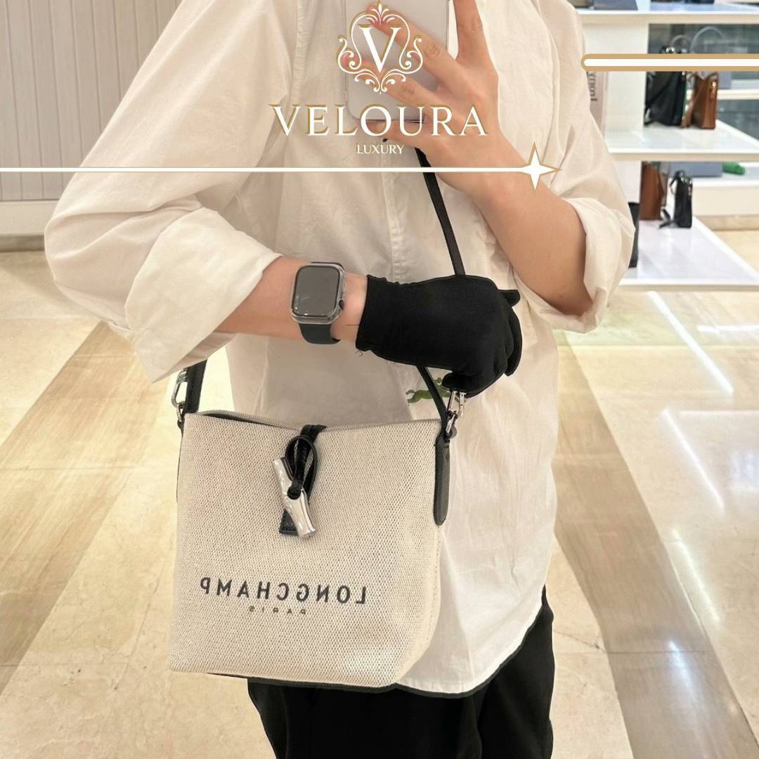 Roseau Bucket Bag شنطة روزو باكت شيك – شنطة دلو فرنسية فاخرة